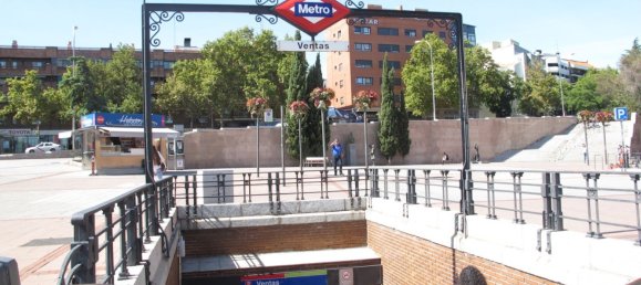 4 bedrooms Apartment in Madrid, Spain No. 4198 6