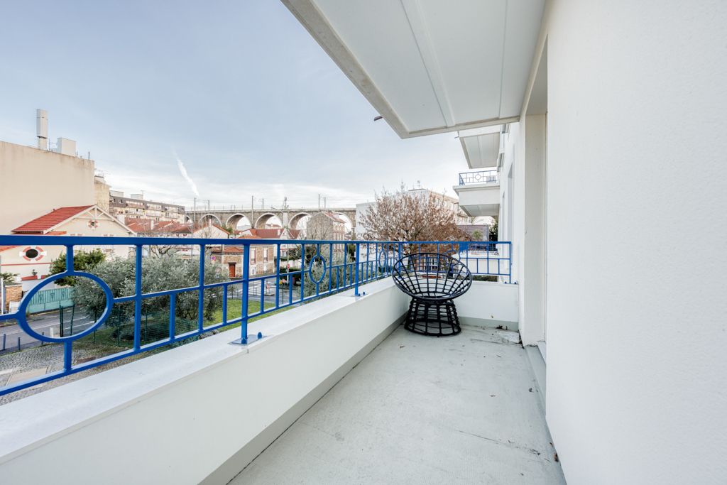 2 bedrooms Apartment in Creteil, France No. 137581