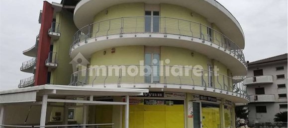 2 bedrooms Apartment in Corropoli, Italy No. 259259 2