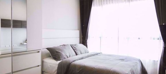 Apartamento com 1 quarto em condomínio em Khlong San, Thailand N.º 9695 4