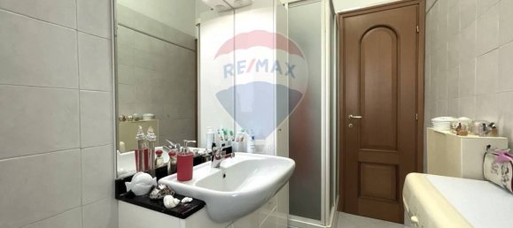 1 bedroom Apartment in Arese, Italy No. 377068 12