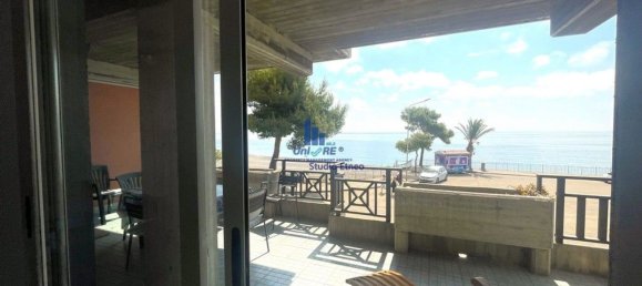 3 rooms Apartment in Taormina, Italy No. 75619 9