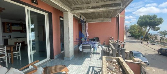 3 rooms Apartment in Taormina, Italy No. 75619 10