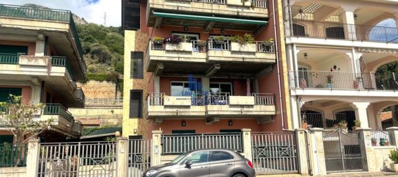 3 rooms Apartment in Taormina, Italy No. 75619 27