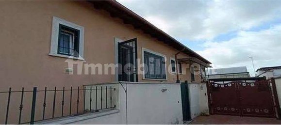 2 Schlafzimmer Haus in Rome, Italy, Nr. 333420 2