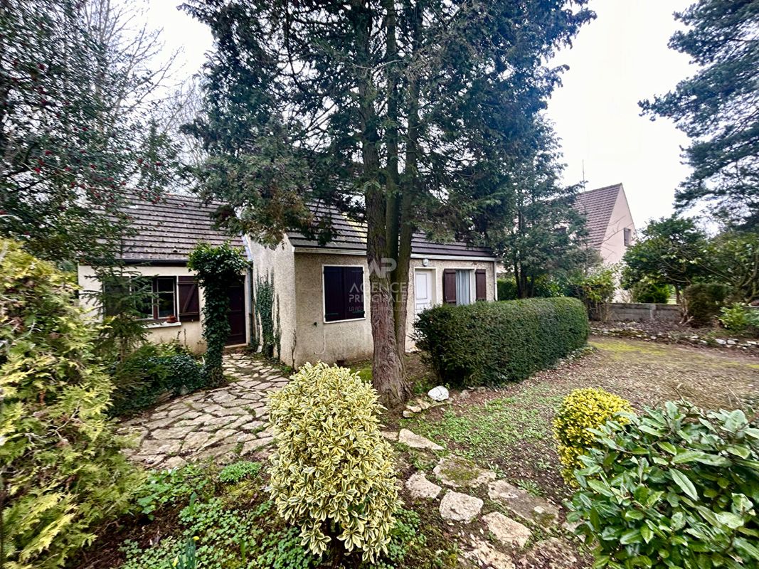 3 غرف نوم منزل في Feucherolles, France رقم 189170