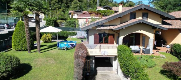 3 bedrooms Villa in Paruzzaro, Italy No. 334333 28