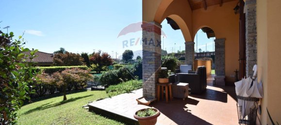 3 bedrooms Villa in Paruzzaro, Italy No. 334333 22