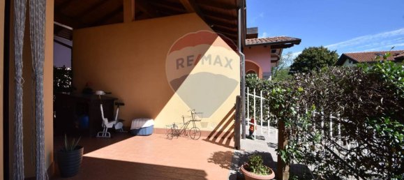 3 bedrooms Villa in Paruzzaro, Italy No. 334333 20