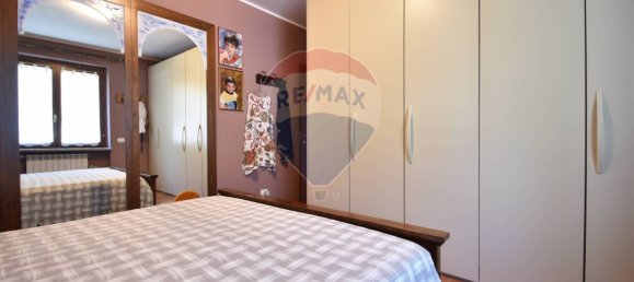3 bedrooms Villa in Paruzzaro, Italy No. 334333 2