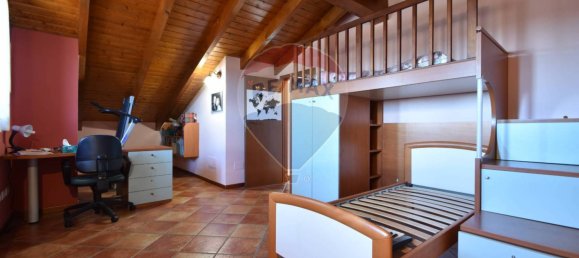 3 bedrooms Villa in Paruzzaro, Italy No. 334333 11
