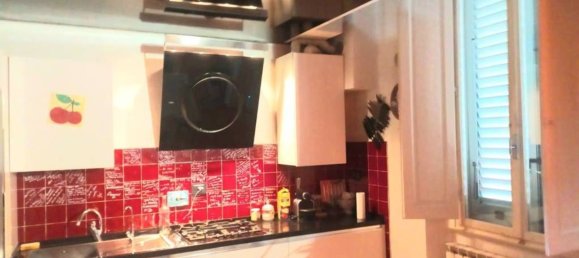 5 rooms Duplex in Florence, Italy No. 192252 3