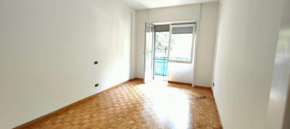 3 rooms Apartment in Milan, Italy No. 338145 16