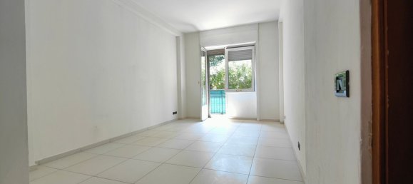 3 rooms Apartment in Milan, Italy No. 338145 20
