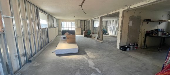 Villa de 4 dormitorios en Paullo, Italy No. 364196 7