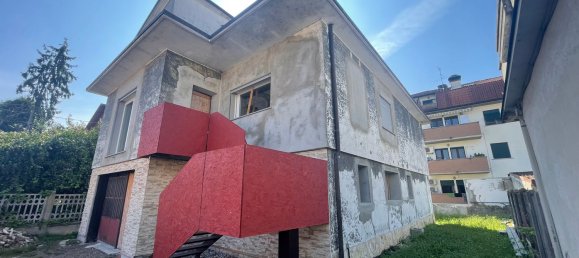 Villa de 4 dormitorios en Paullo, Italy No. 364196 12