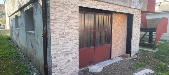 Villa de 4 dormitorios en Paullo, Italy No. 364196 14