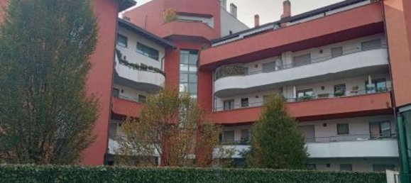 2 rooms Apartment in Legnano, Italy No. 331489 3