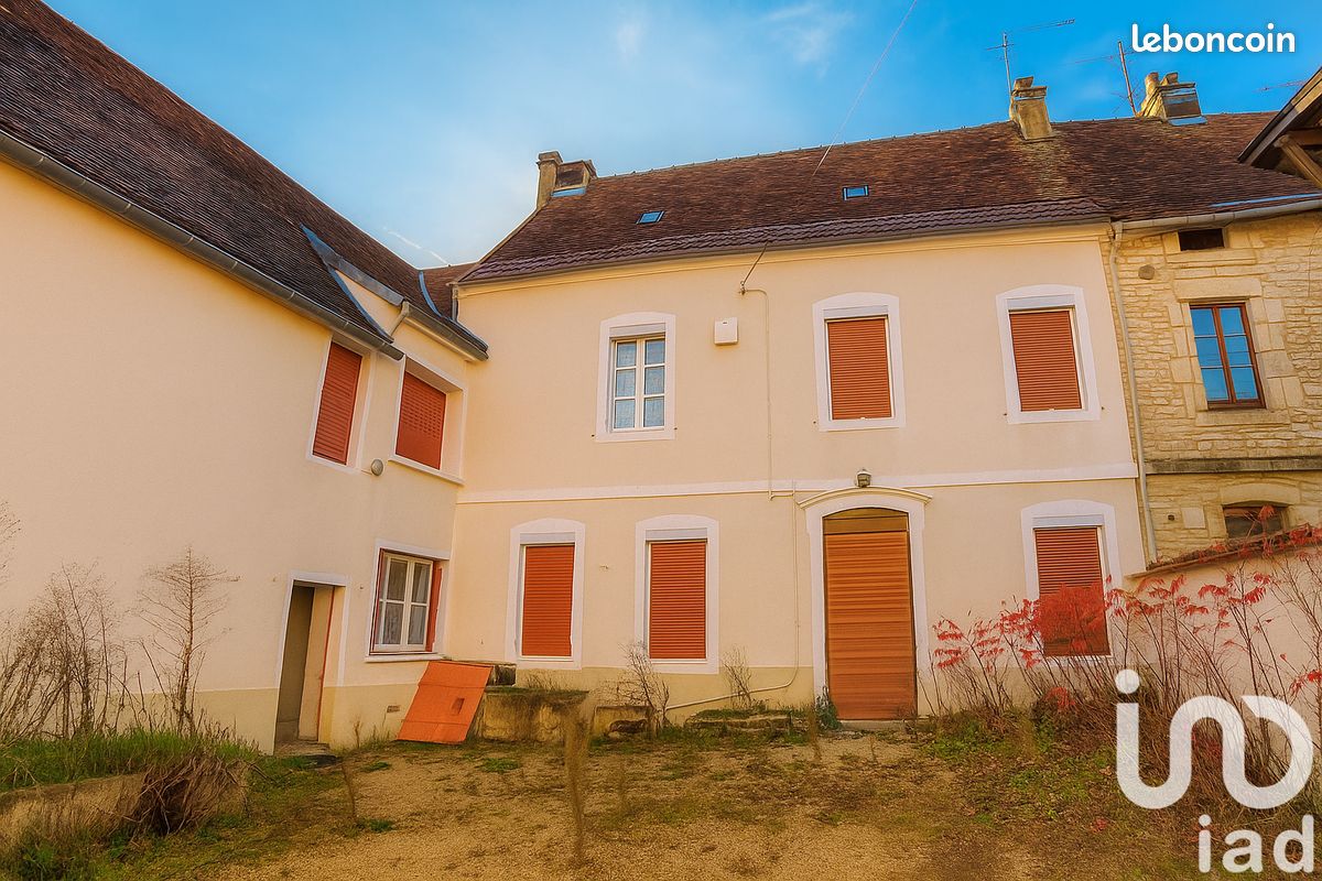Casa de 6 dormitorios en Landreville, France No. 280474