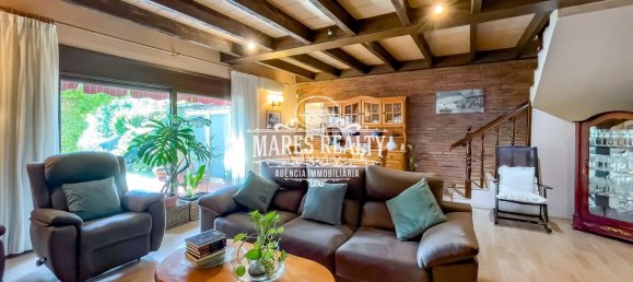 3 bedrooms Townhouse in Palafolls, Spain No. 16818 16