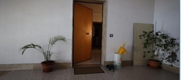 4غرفة شقة في Naples, Italy رقم 12020 36