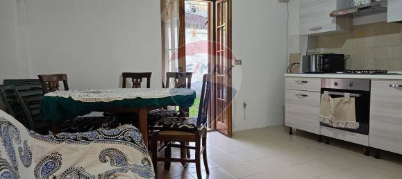 3 rooms Apartment in Campo di Giove, Italy No. 57993 2