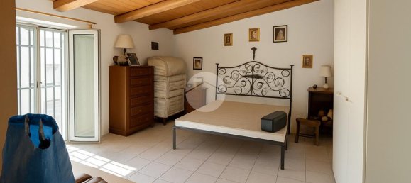 Apartamento de 2 dormitorios en Foggia, Italy No. 315731 13