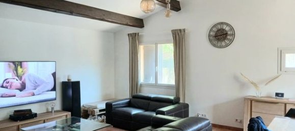 Villa de 3 dormitorios en Cagnes-sur-Mer, France No. 306691 2