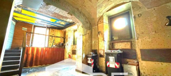 5 rooms Commercial property in Rome, Italy No. 229035 4