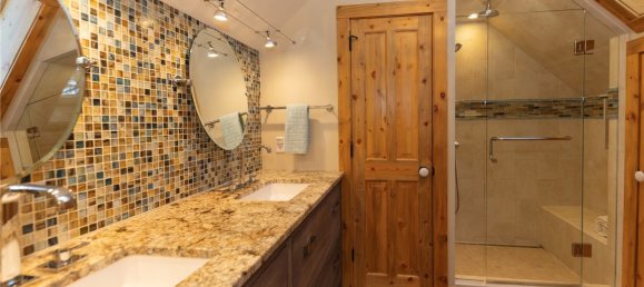 4 bedrooms Commercial property in Breckenridge, USA No. 210 22