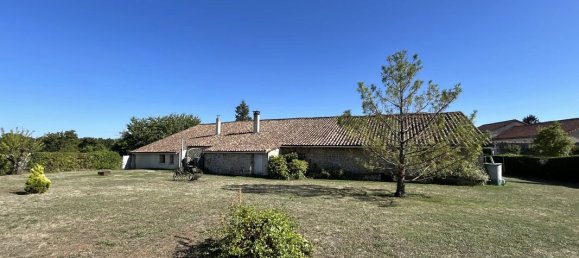 3 Schlafzimmer Haus in Deux-Sevres, France, Nr. 338918 13