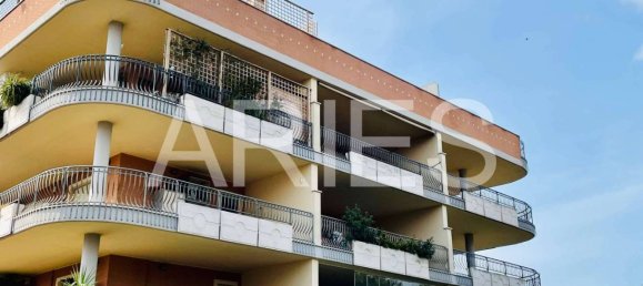 2 chambres Penthouse à Rome, Italy No. 80683 2