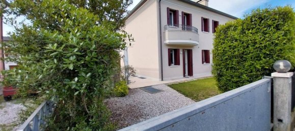 3 غرف نوم فيلا في Spresiano, Italy رقم 82303 8