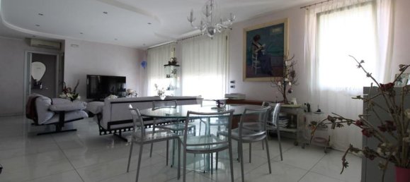 4 rooms Penthouse in Rimini, Italy No. 213423 4