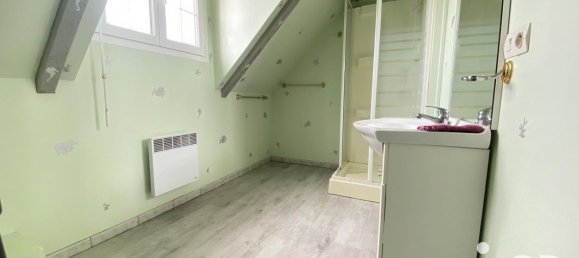 3 bedrooms House in Guiscard, France No. 71805 17