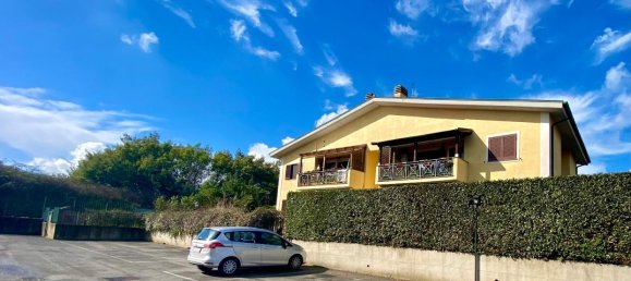 5 rooms House in Rome, Italy No. 28026 2