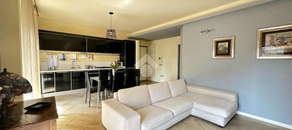 3 rooms Apartment in Desenzano del Garda, Italy No. 127483 10
