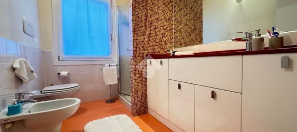 3 rooms Apartment in Desenzano del Garda, Italy No. 127483 14