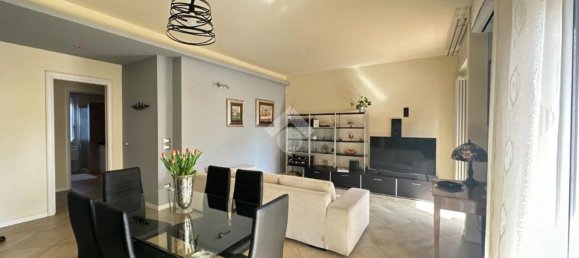 3 rooms Apartment in Desenzano del Garda, Italy No. 127483 9