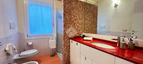 3 rooms Apartment in Desenzano del Garda, Italy No. 127483 11