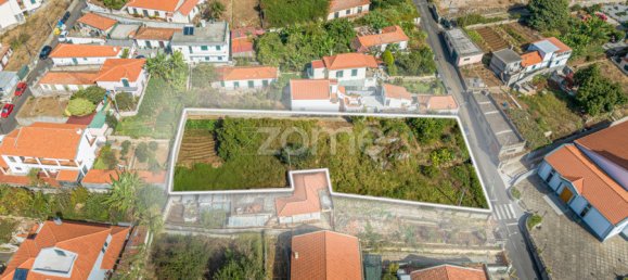  Land in Funchal, Portugal No. 87976 10