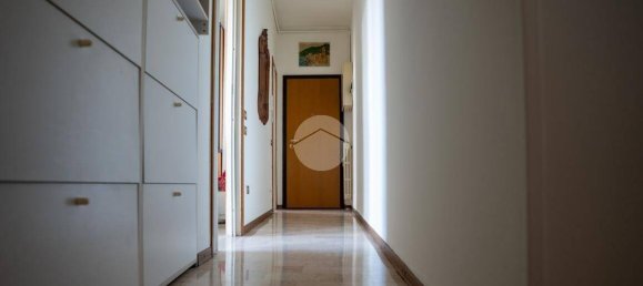 Apartamento de 1 dormitorio en Rho, Italy No. 316378 5