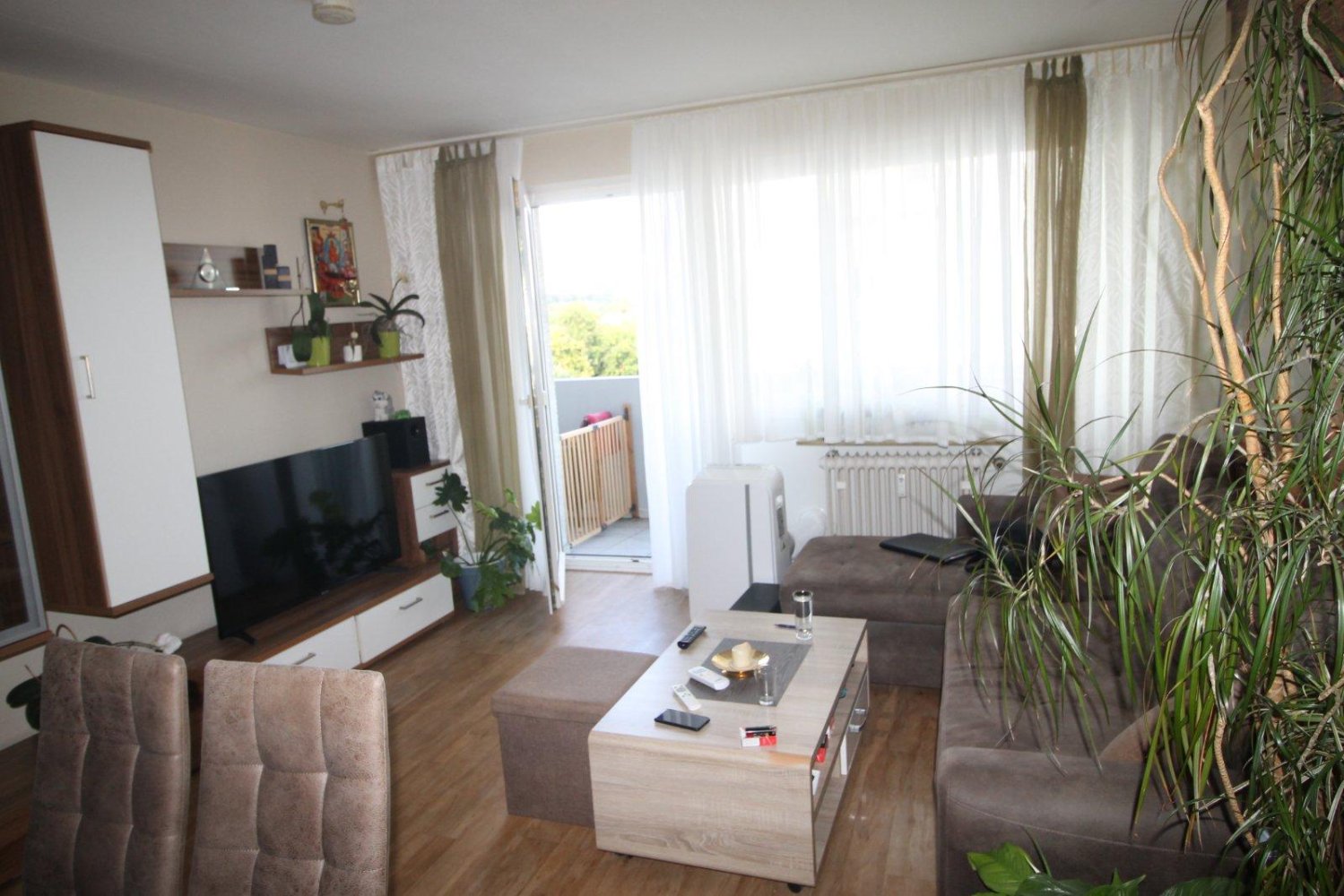 2 غرف نوم شقة في Offenbach, Germany رقم 296829