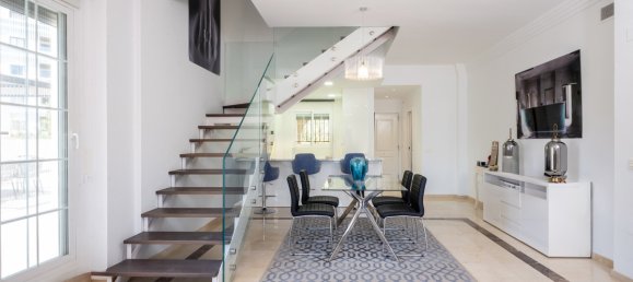 3 chambres Penthouse à Marbella, Spain No. 110720 11