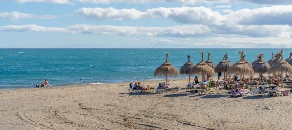 5 Schlafzimmer Villa in Estepona, Spain, Nr. 76997 16