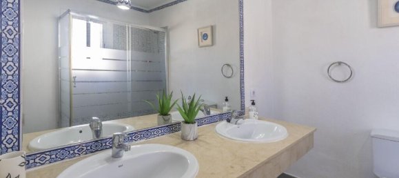 5 Schlafzimmer Villa in Estepona, Spain, Nr. 76997 12