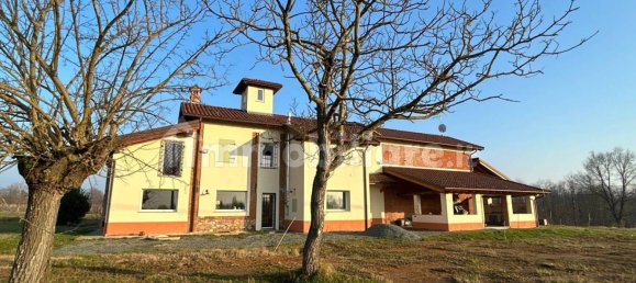 4 bedrooms House in Novi Ligure, Italy No. 43571 5