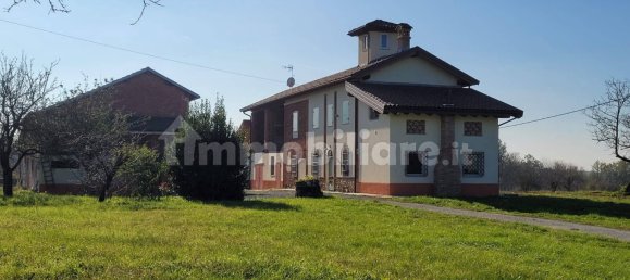 4 bedrooms House in Novi Ligure, Italy No. 43571 3