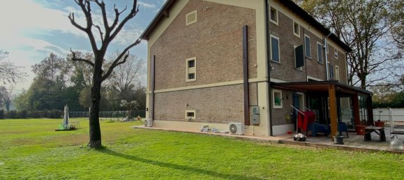 7غرفة منزل في San Martino in Rio, Italy رقم 131473 12