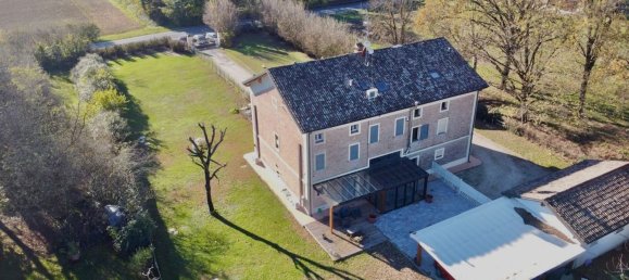 7غرفة منزل في San Martino in Rio, Italy رقم 131473 4